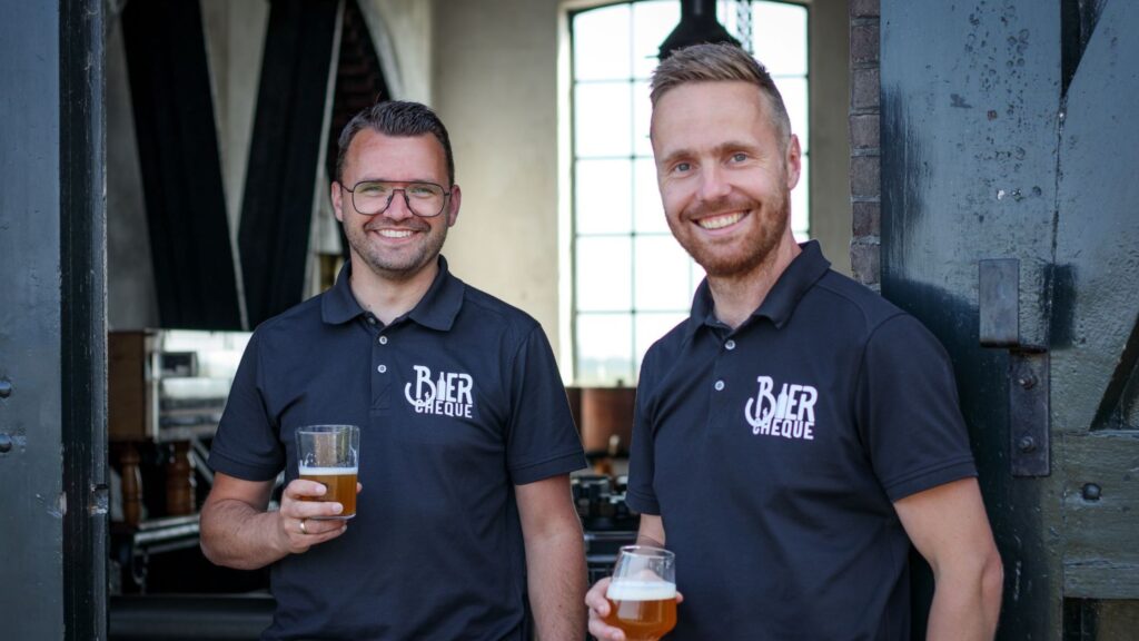 Henco en Erwin van Biercheque.nl ontwikkelden hun eigen cadeaukaart