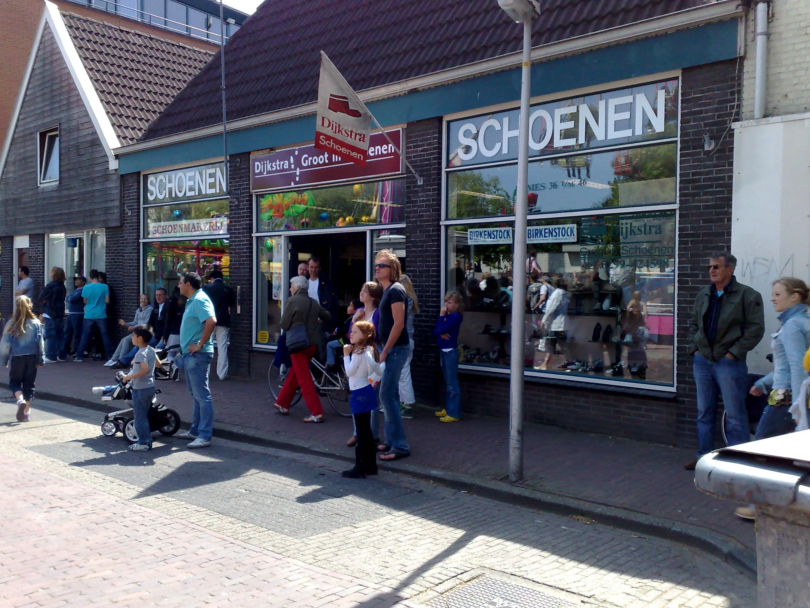 Dijkstra Groot in Schoenen - Al 35 jaar een begrip in het verkoop van grote  maten dames en heren. - WebwinkelKeur